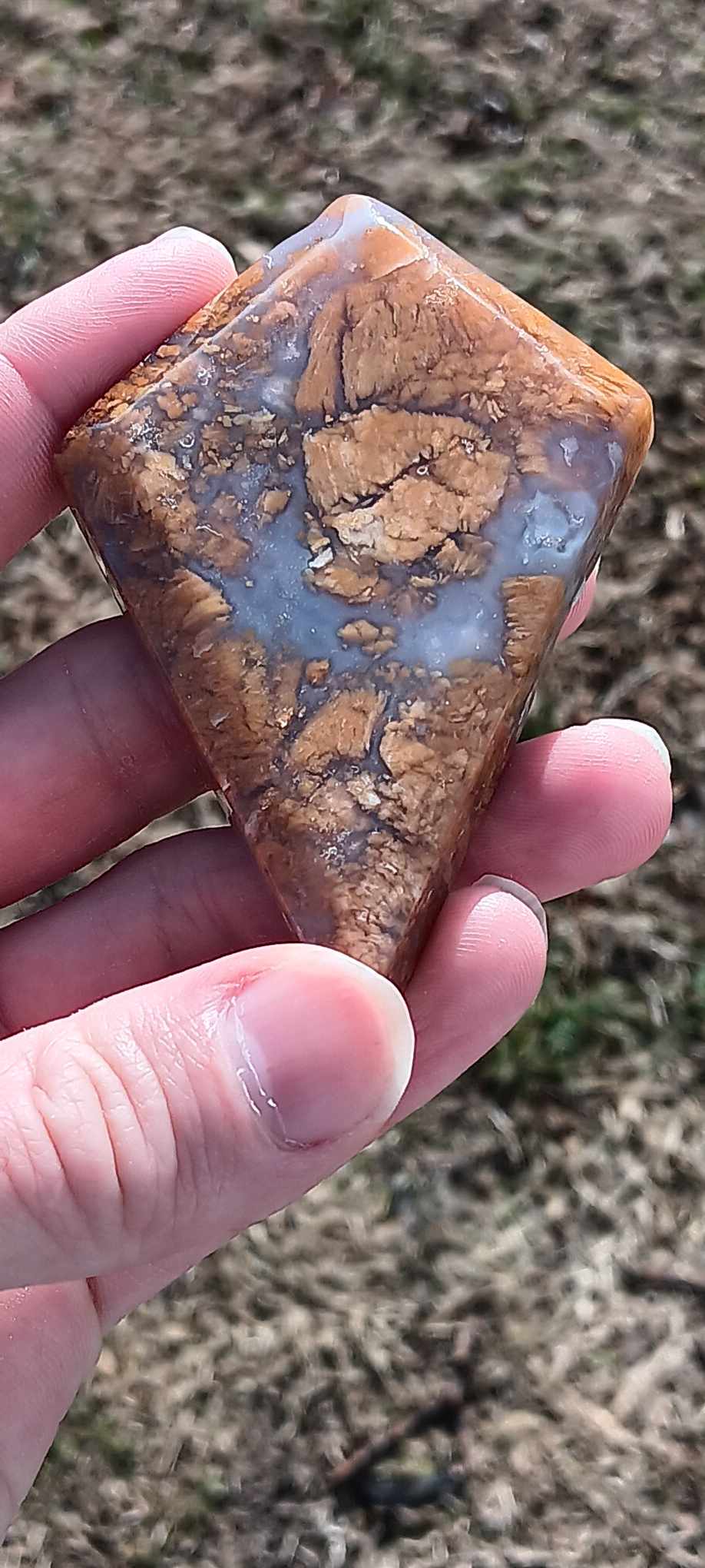 Carving: Fire Plum Agate Polished Kite 4 Inches
