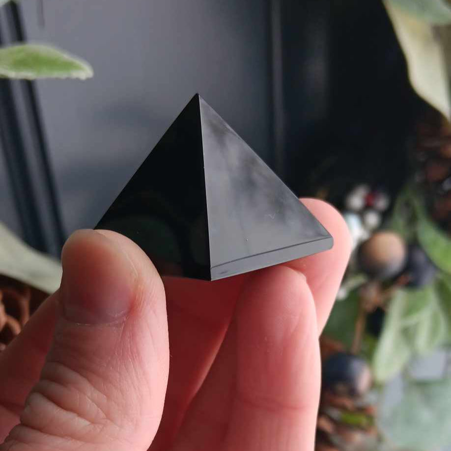 Pyramid: Obsidian