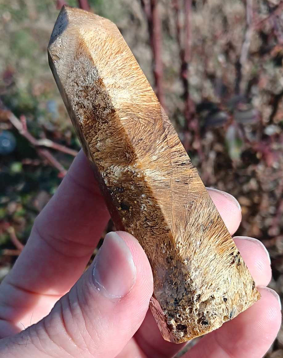 Bundle: Golden Rutilated Quartz Obelisk and 2x Polished Freeforms