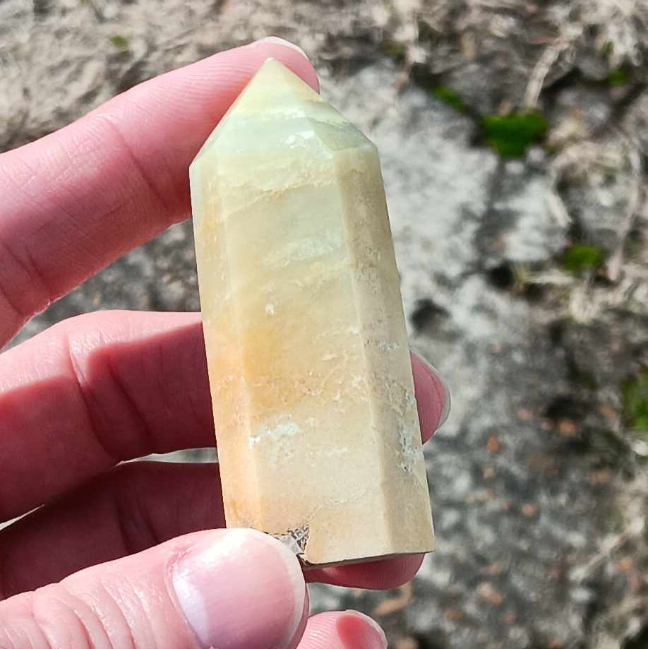 Obelisk: Caribbean Calcite Khaki/Light Green 2.75 Inches