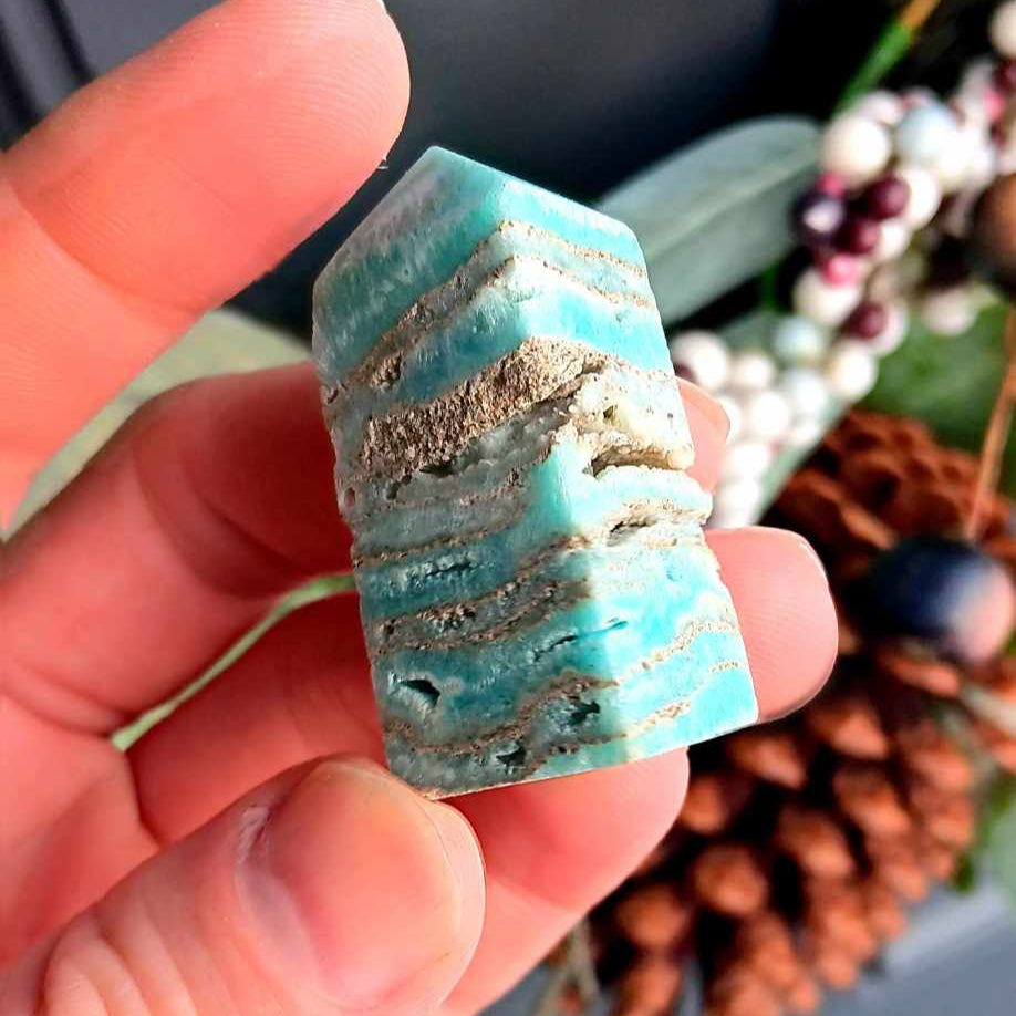 Obelisk: Hemimporhic Caribbean Calcite 1.75 Inches