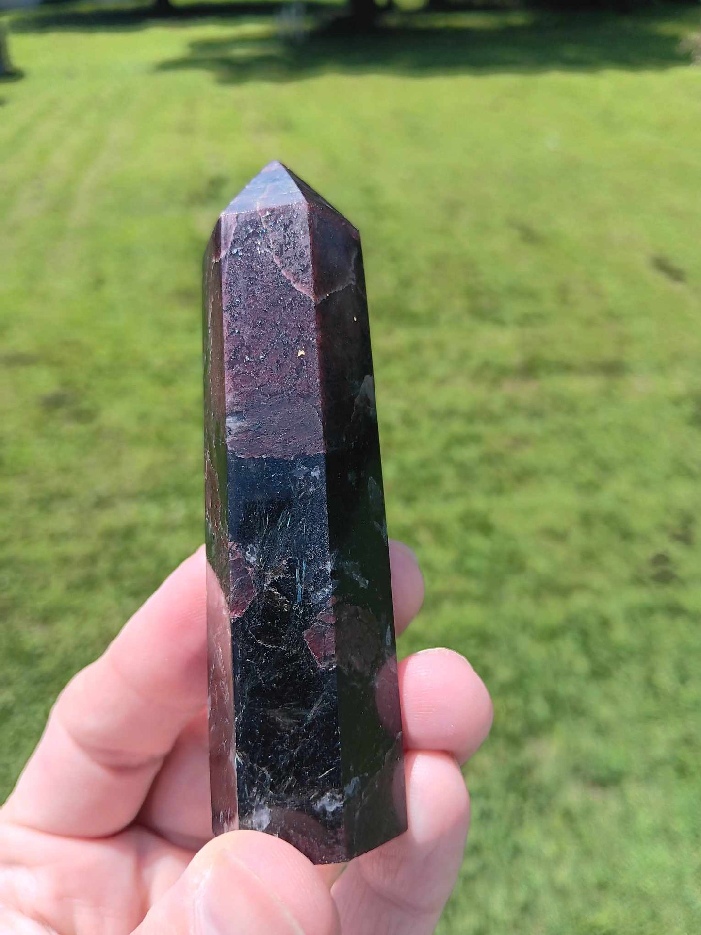 Obelisk: Garnet 4 Inches