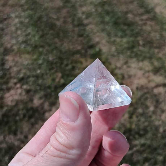 Pyramid: Clear Quartz