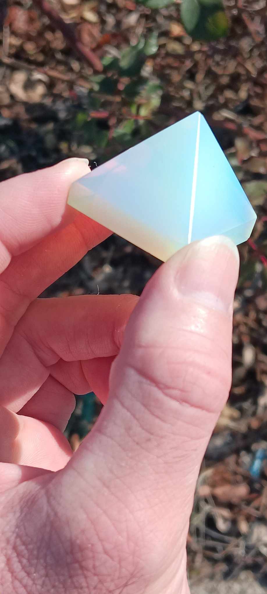 Pyramid: Opalite Frosty Orange Flash