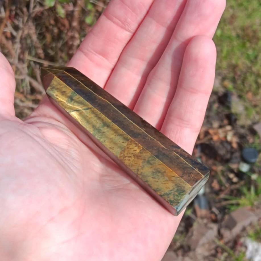 Obelisk: Tigers Eye With Flash 4 Inches