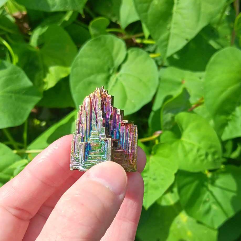 Brand New Obelisk: Bismuth 1.5 inches