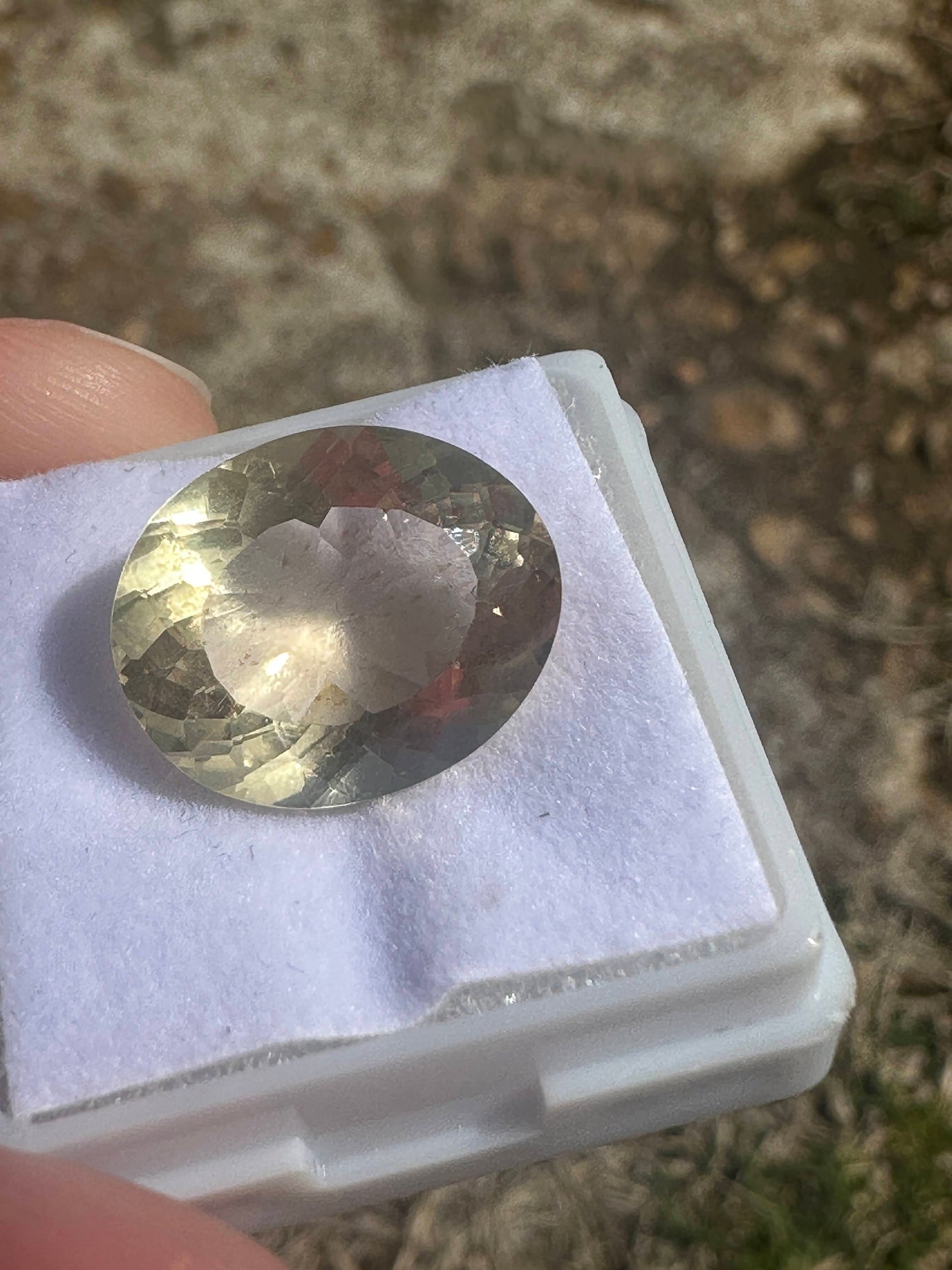 Certified "Champagne" Yellow Sapphire Oval Cut 9.30 Carats (Authentication Included)